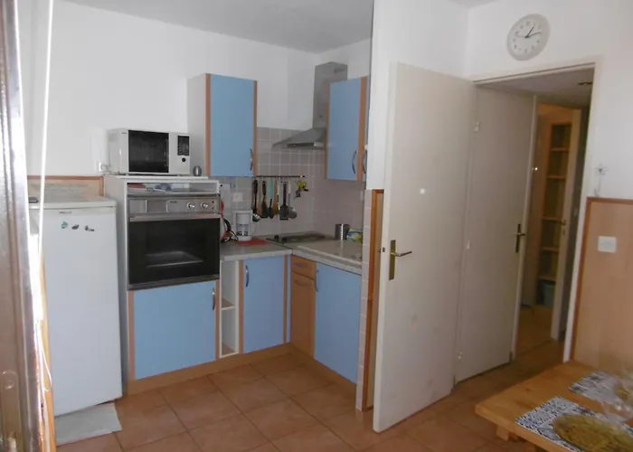 Familial Piscine, Parking, Proche - Ideal 4 Pers, Budget Serre, - Fr-1-796-58
